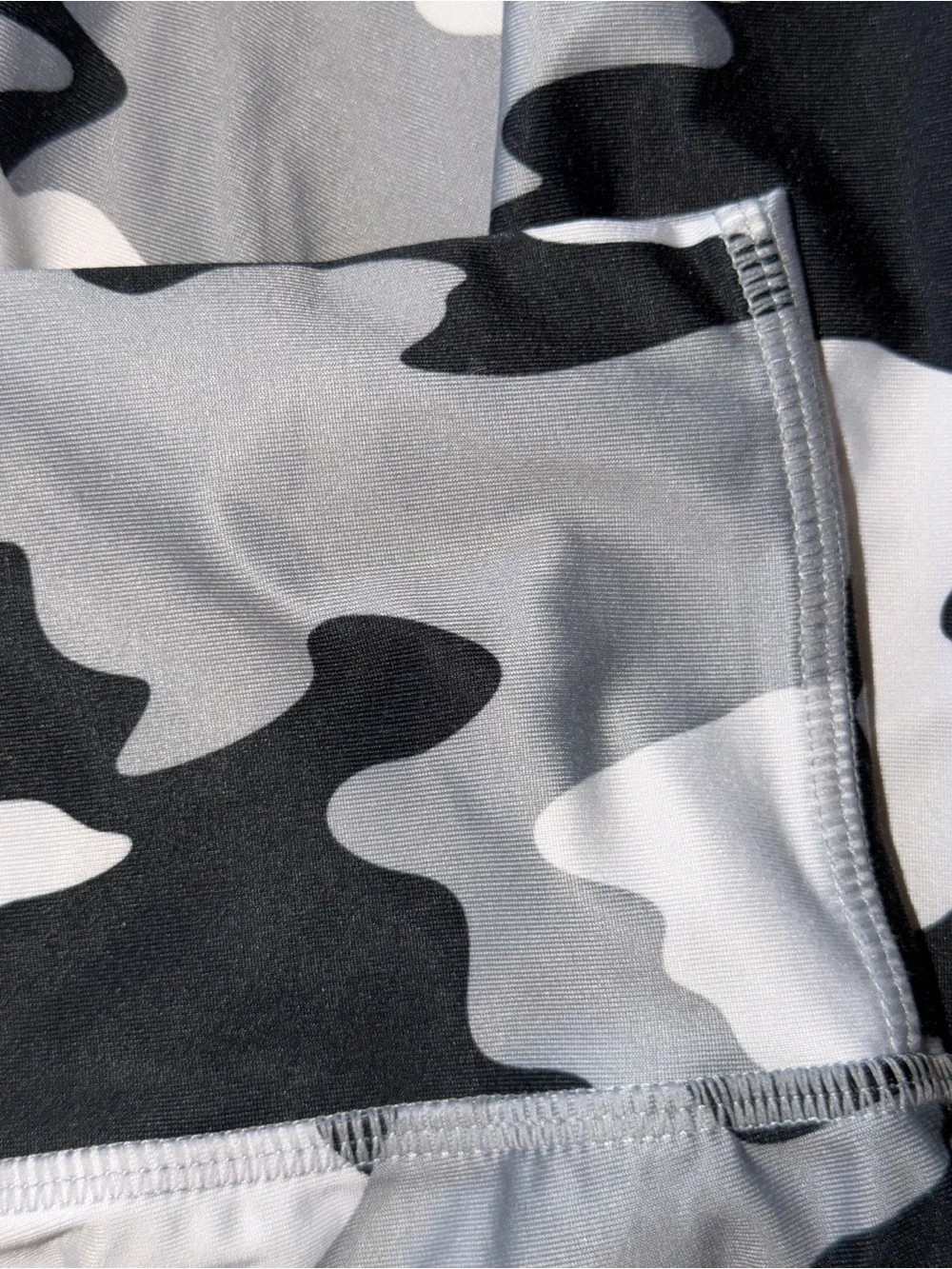 Kyodan Camo Print Leggings in Black, Gray & White